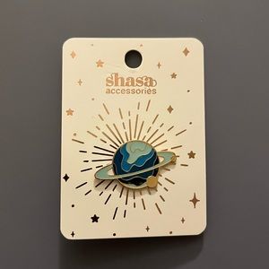 Shasa blue saturn planet pin